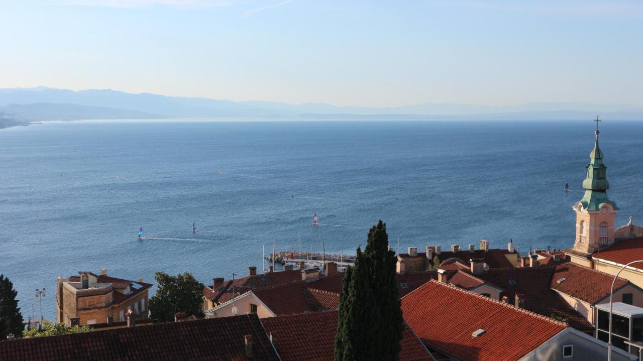 Apartments Komel I Opatija Eksteriør bilde