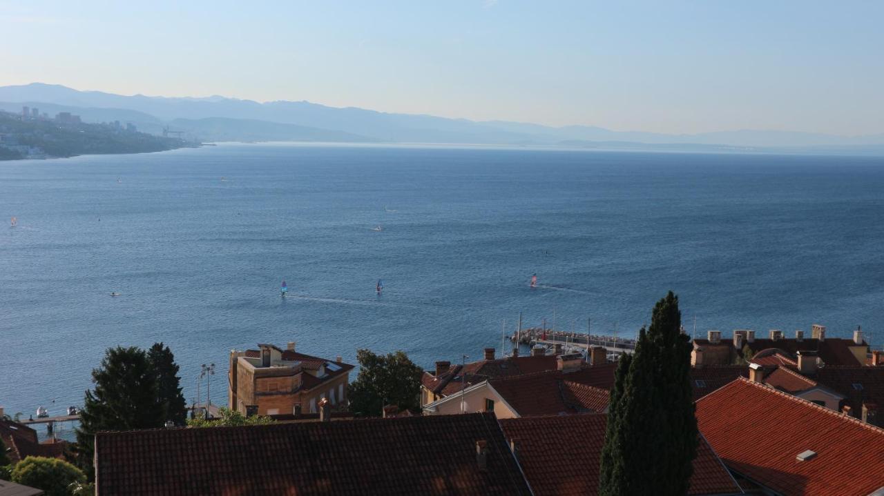 Apartments Komel I Opatija Eksteriør bilde